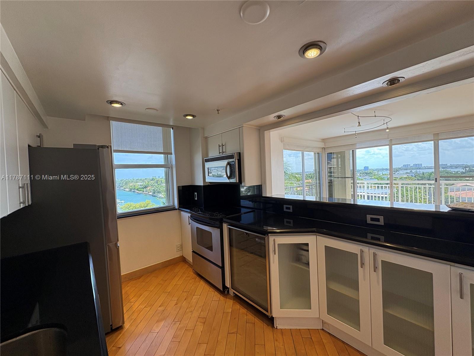 BAY HARBORVIEW CONDO - Residential Lease