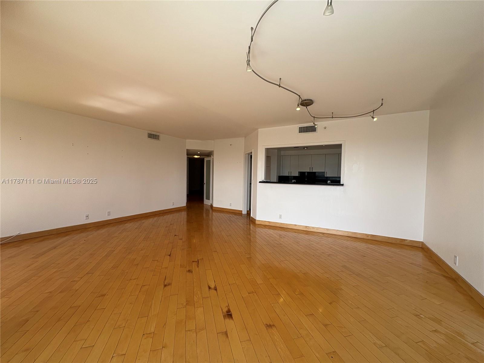 BAY HARBORVIEW CONDO - Residential Lease