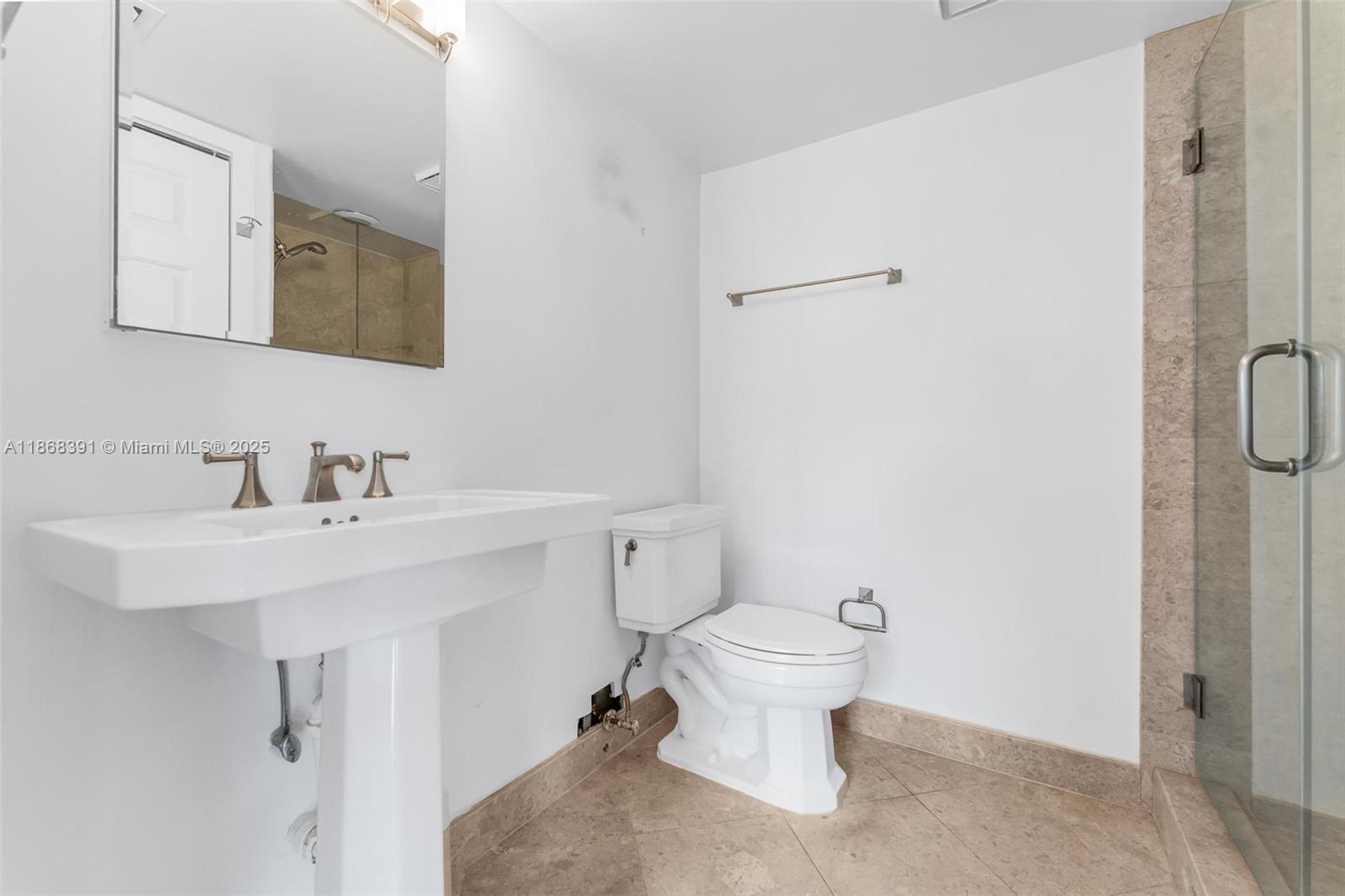 TOWERS OF QUAYSIDE CONDO - Residential