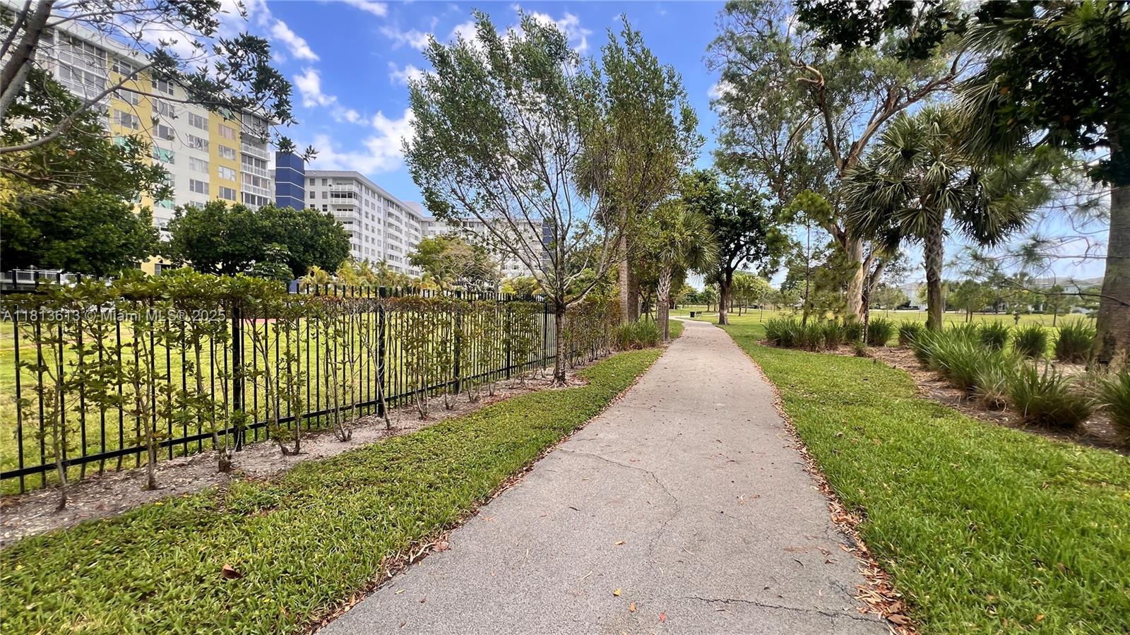 HILLCREST EAST NO 23 COND - Residential