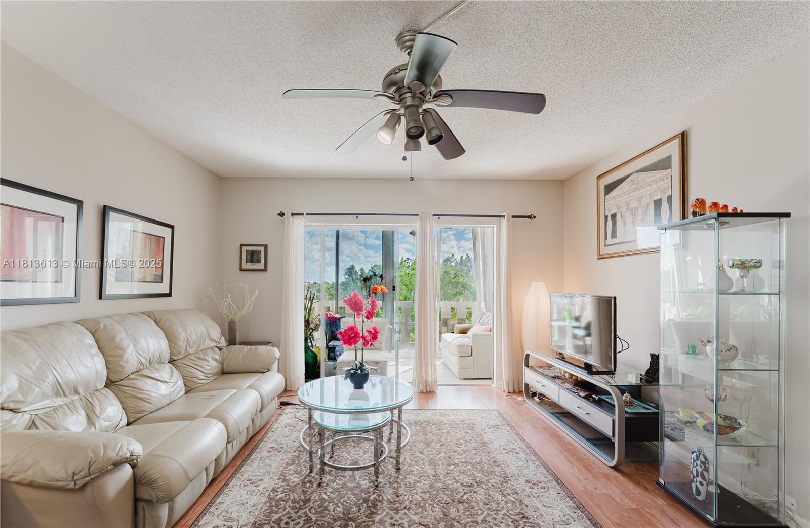 HILLCREST EAST NO 23 COND - Residential
