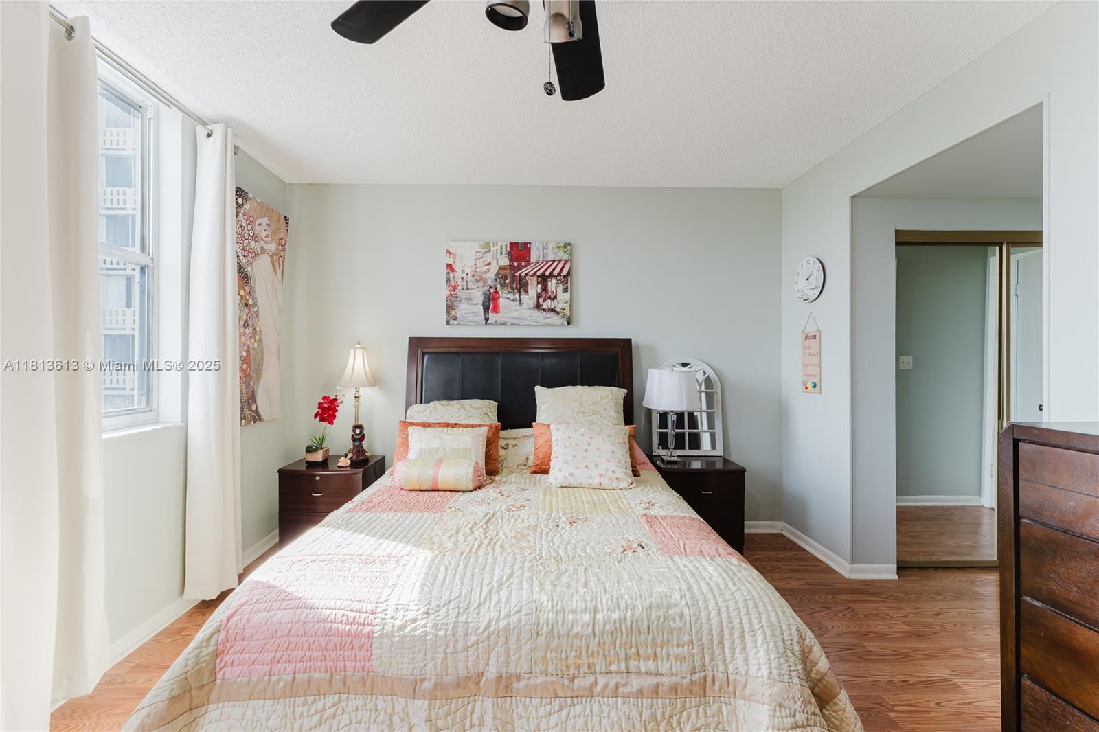 HILLCREST EAST NO 23 COND - Residential