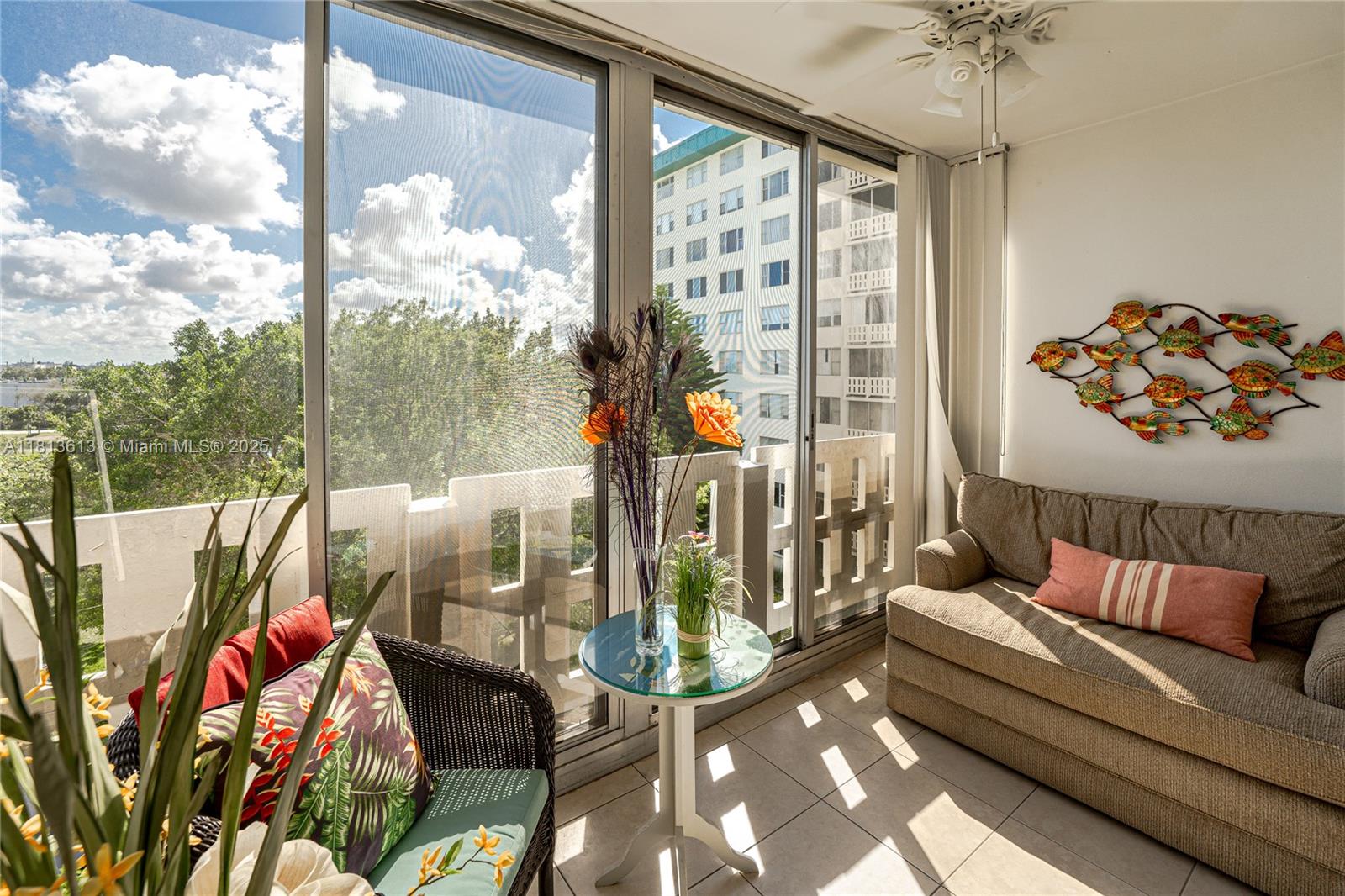 HILLCREST EAST NO 23 COND - Residential