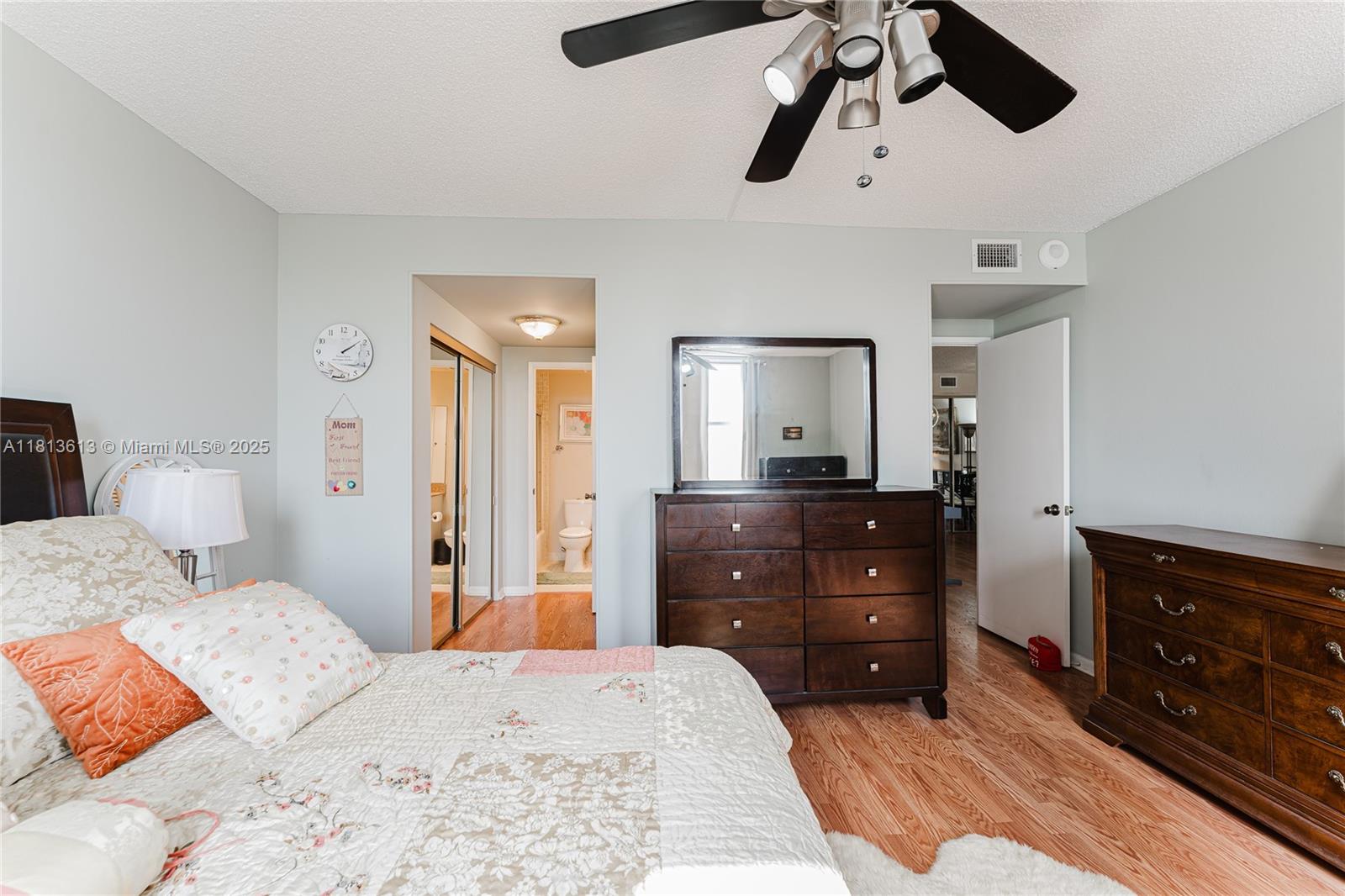 HILLCREST EAST NO 23 COND - Residential