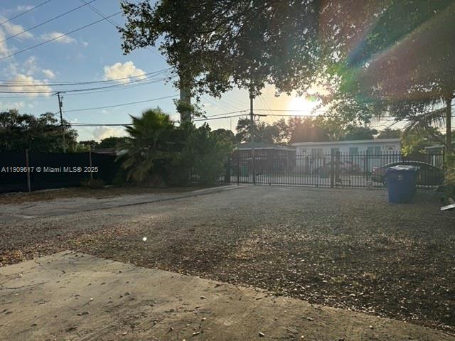 WEST END PARK AMD PL - Residential Income