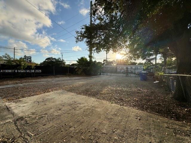 WEST END PARK AMD PL - Residential Income