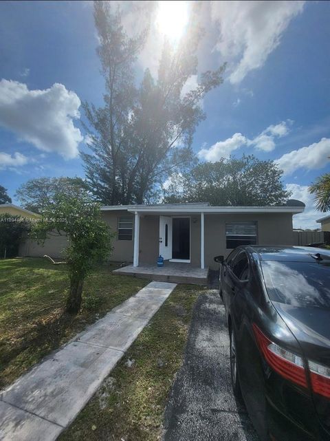 1402 NW 13th Ct Fort Lauderdale FL 33311