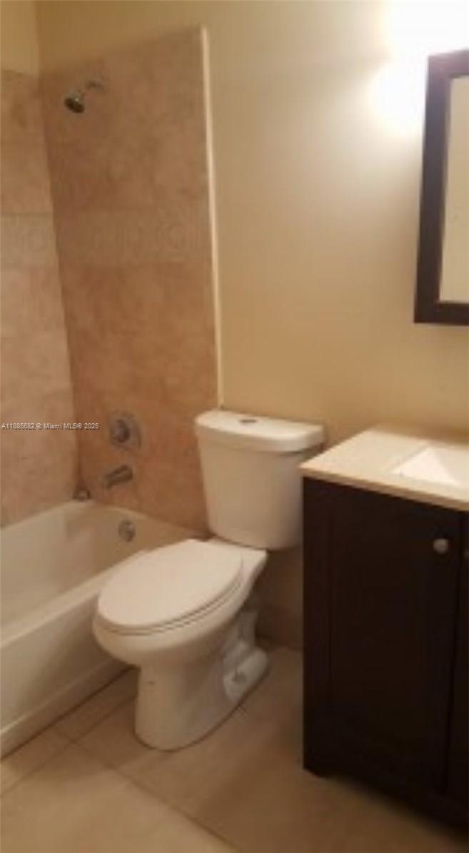 1231 SW 46th Ave 504