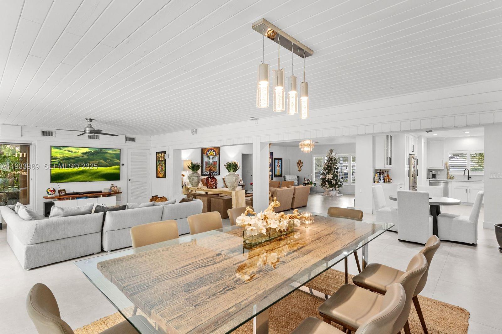 CORAL GABLES RIVIERA SEC - Residential