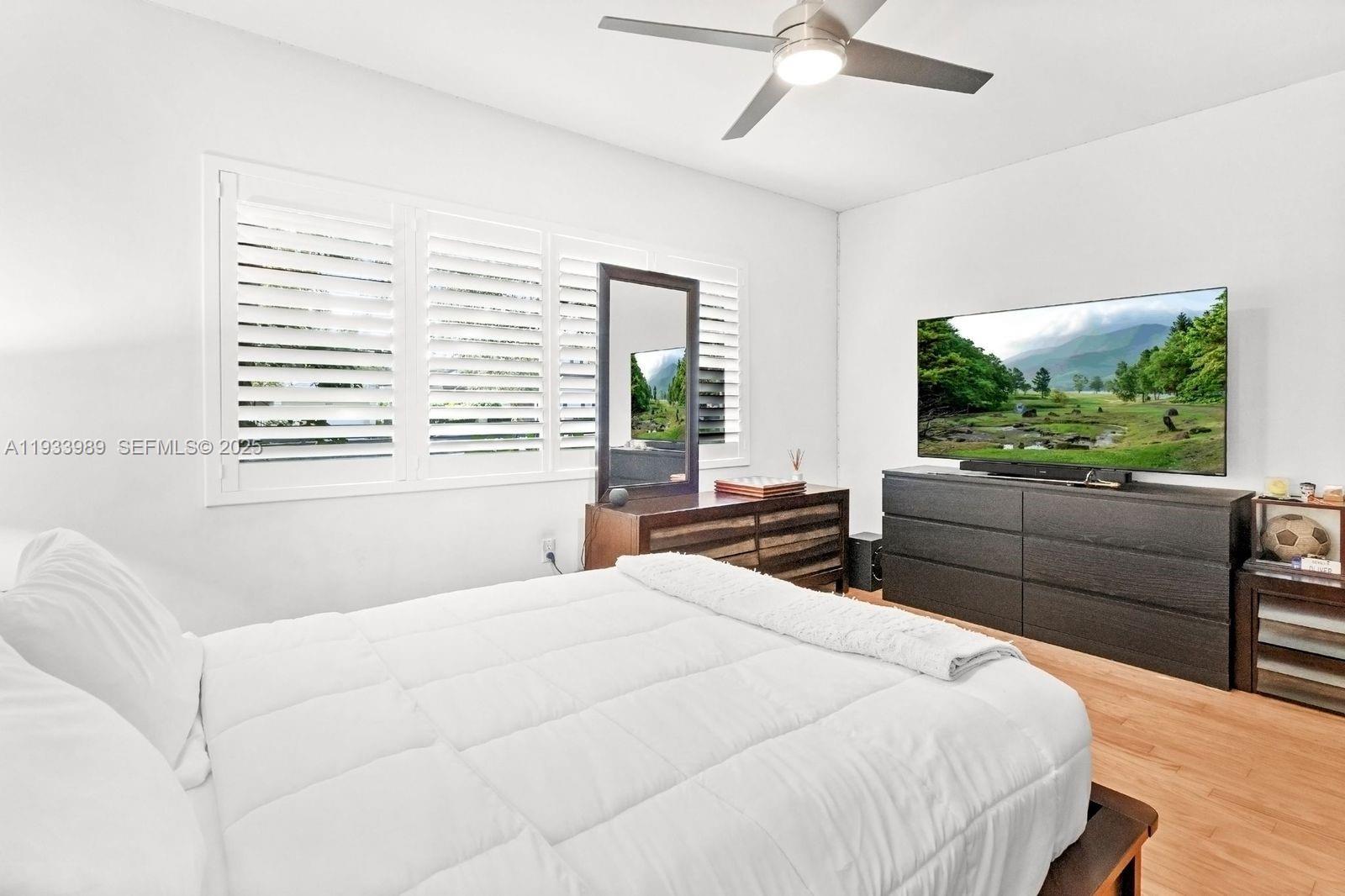 CORAL GABLES RIVIERA SEC - Residential