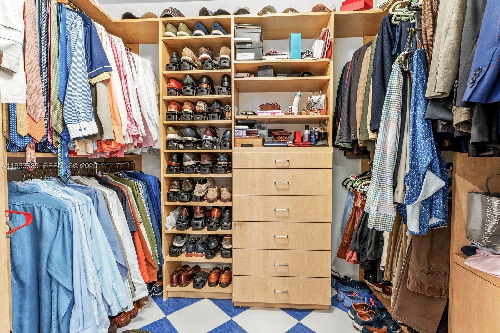 CORAL GABLES RIVIERA SEC - Residential