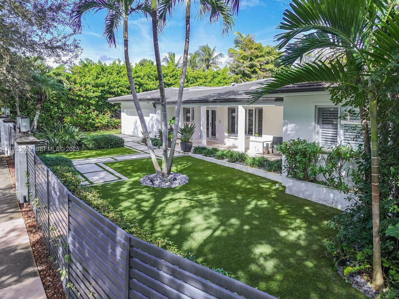 CORAL GABLES RIVIERA SEC - Residential