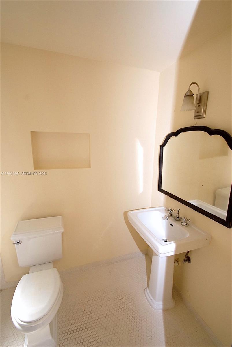 1525 PENNSYLVANIA CONDO - Residential Lease