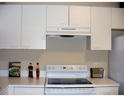 BANYAN OAKRIDGE COMMERCIA - Residential