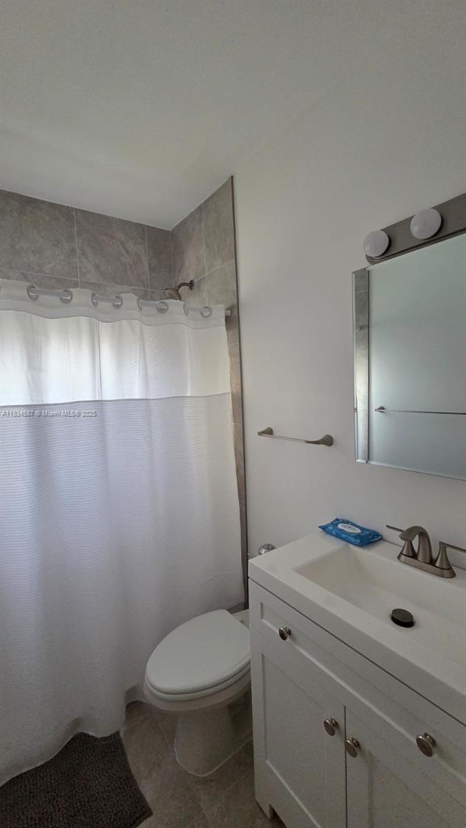 WATERWAY @ HOLLYWOOD BEAC - Residential