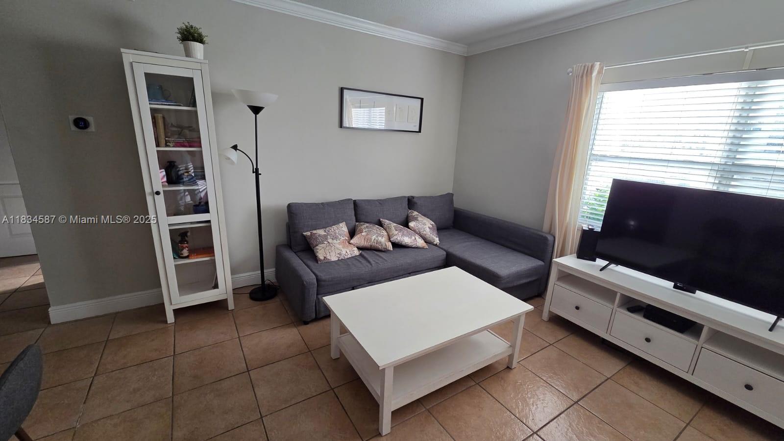 WATERWAY @ HOLLYWOOD BEAC - Residential