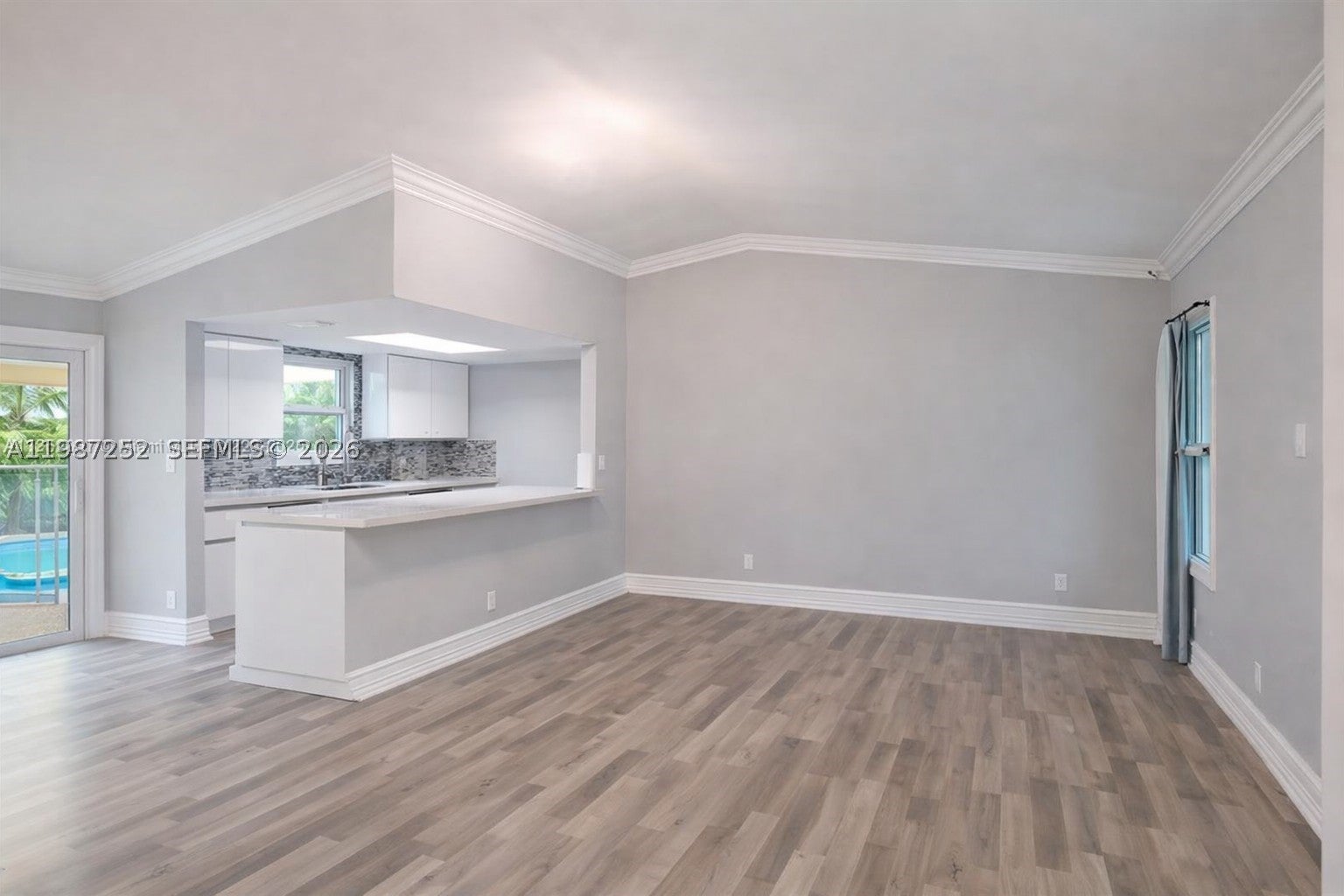 4541 SW 28th Ter
