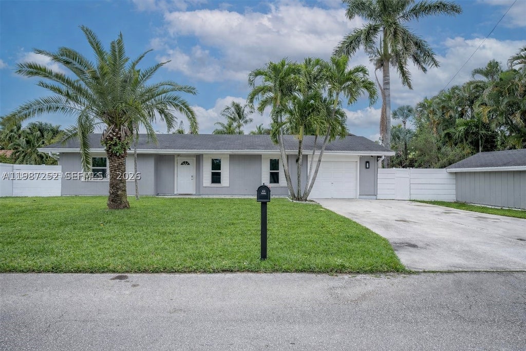 Photo of 4541 SW 28th Ter, Dania Beach, FL 33312 (MLS # A11987252)