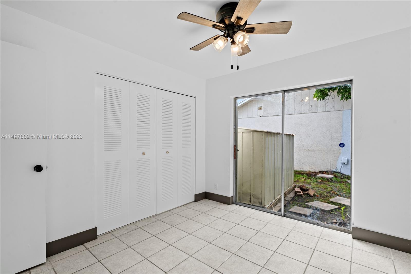KILLIAN PINES 1ST ADDN - Residential