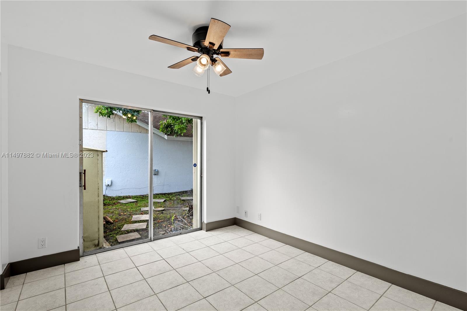 KILLIAN PINES 1ST ADDN - Residential
