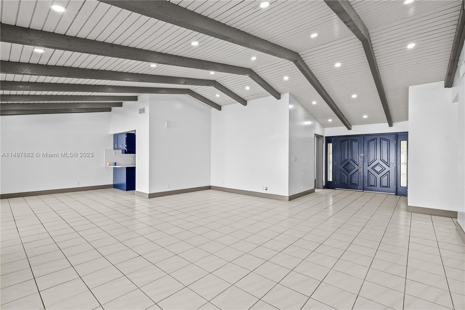 KILLIAN PINES 1ST ADDN - Residential