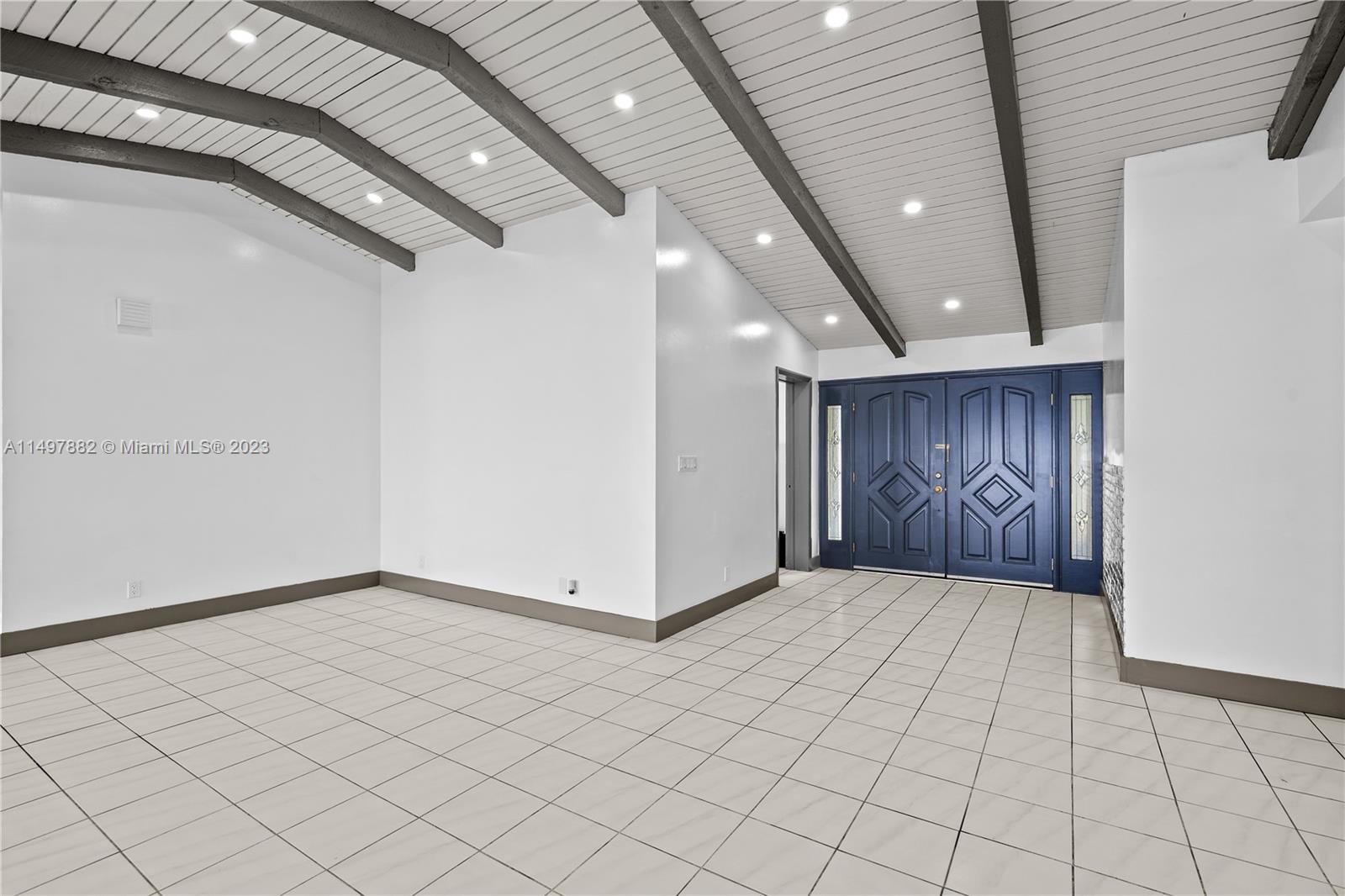KILLIAN PINES 1ST ADDN - Residential
