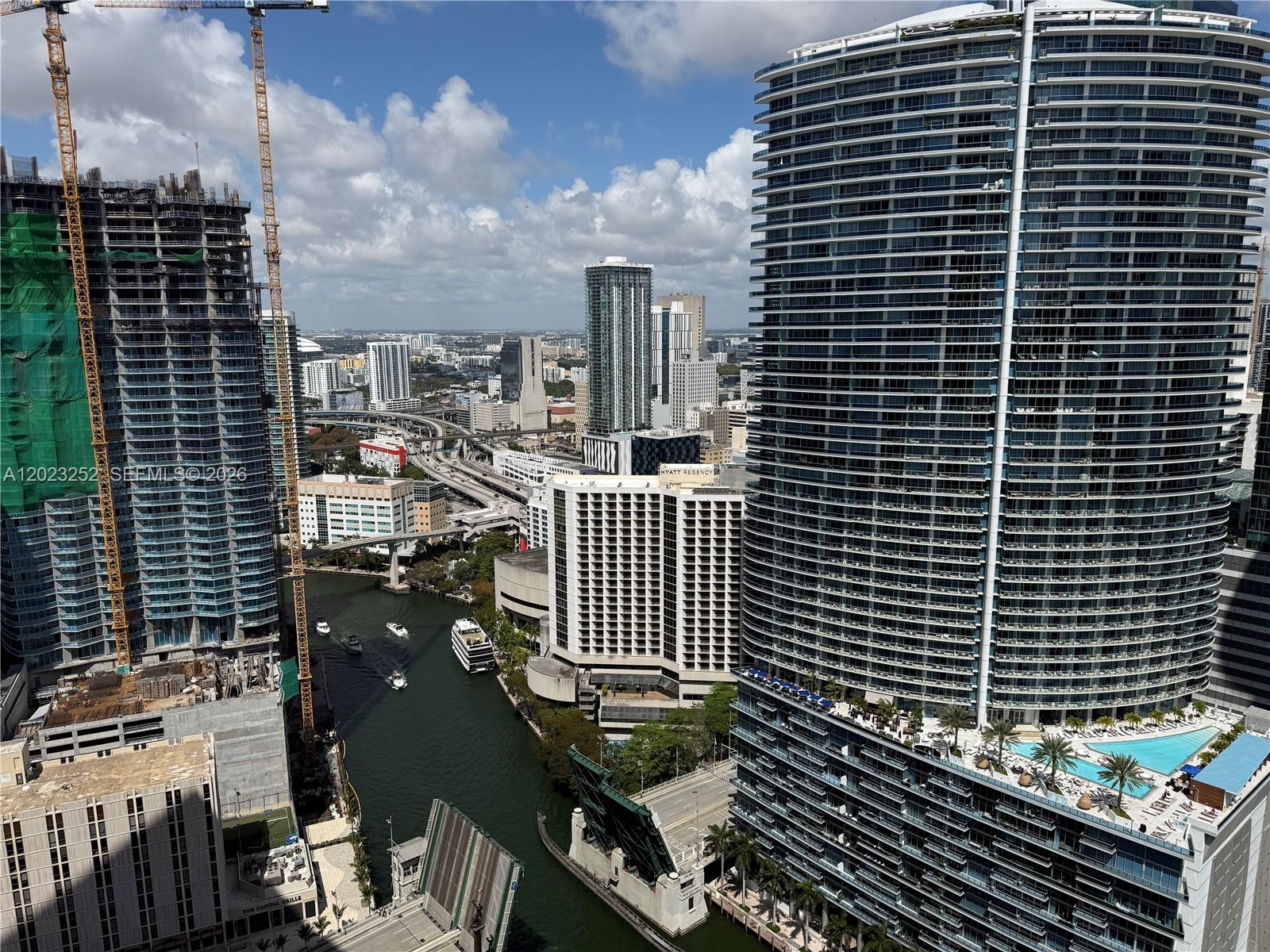ICONBRICKELL CONDO NO 1 - Residential Lease