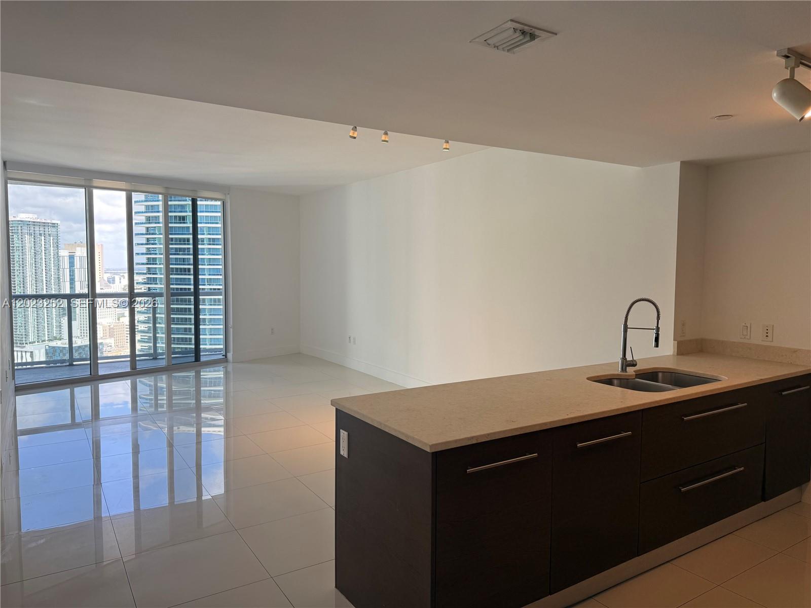 ICONBRICKELL CONDO NO 1 - Residential Lease