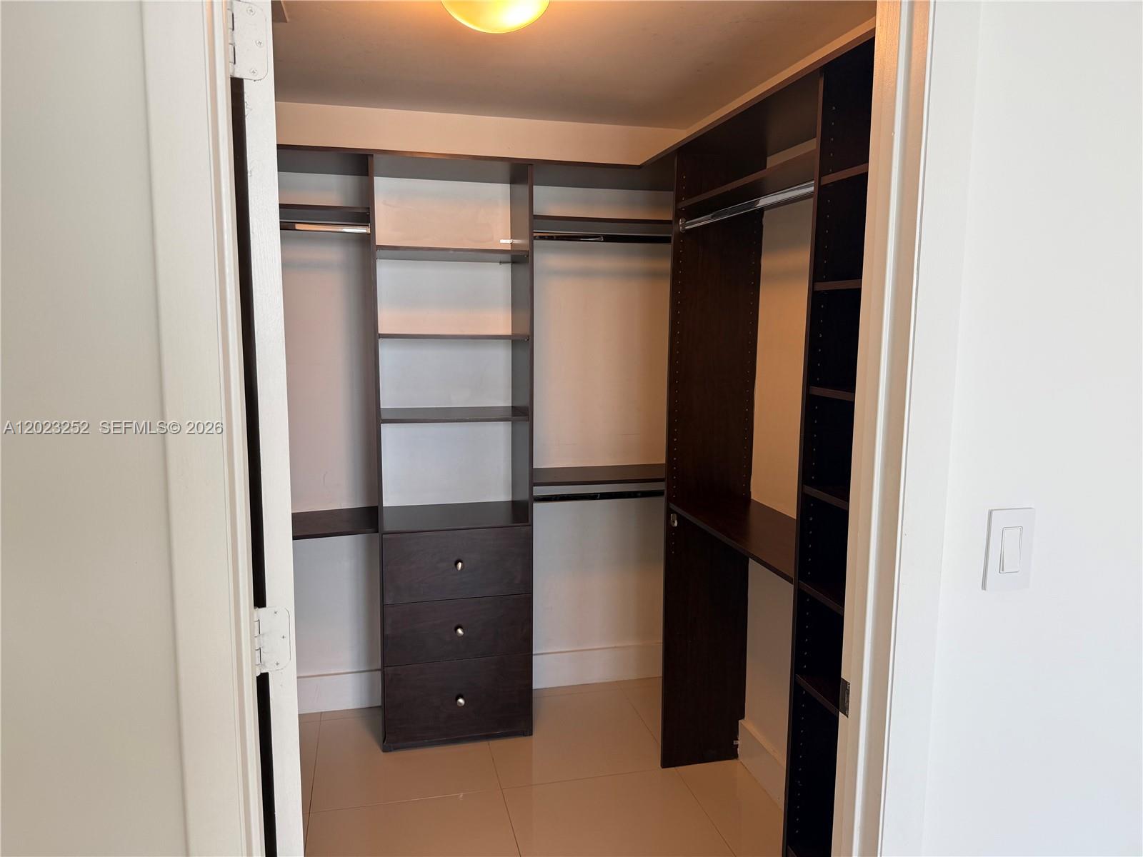 ICONBRICKELL CONDO NO 1 - Residential Lease