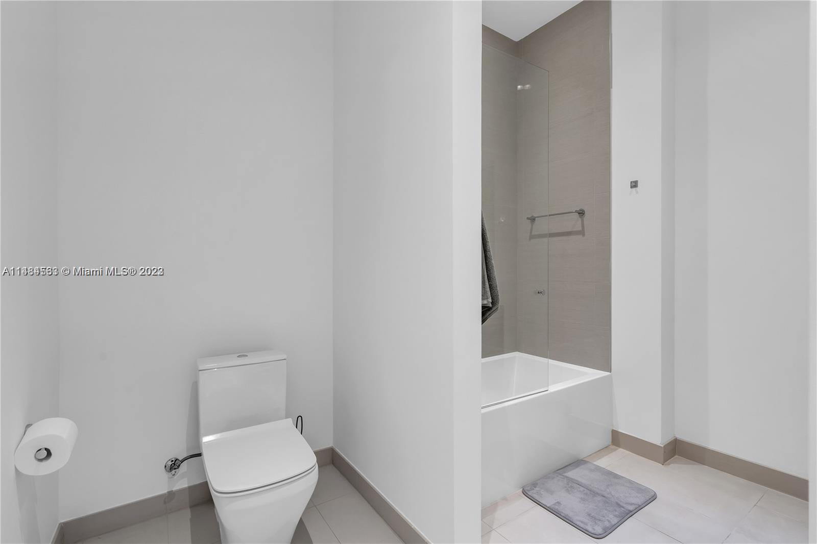 PARAMOUNT MIAMI WORLDCENT - Residential