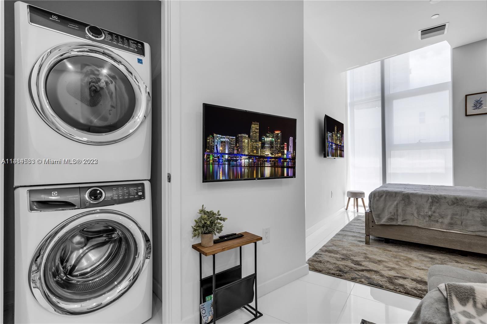 PARAMOUNT MIAMI WORLDCENT - Residential