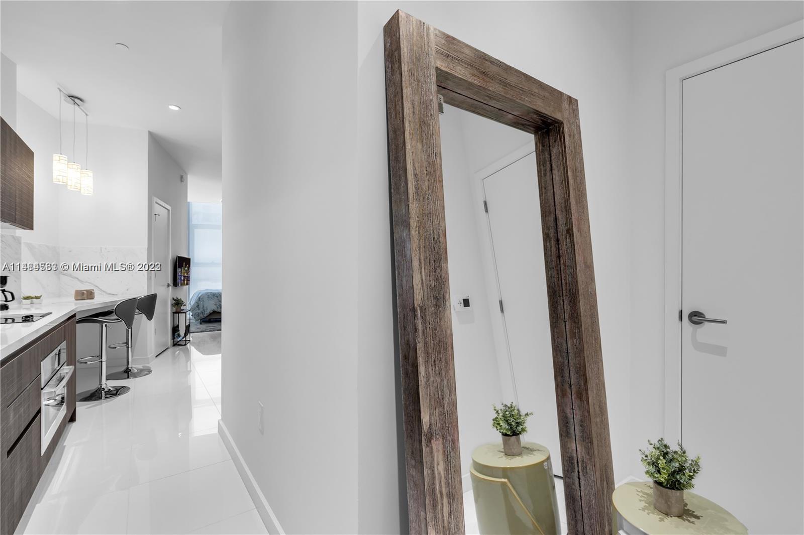 PARAMOUNT MIAMI WORLDCENT - Residential