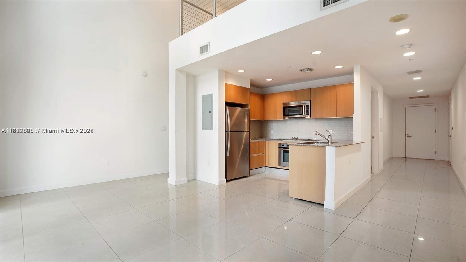 1050 Brickell Ave 2016, Miami, Broward County, Florida - 1 Bedrooms  
2 Bathrooms - 