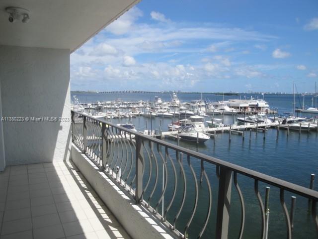 VENETIA CONDO - Residential Lease