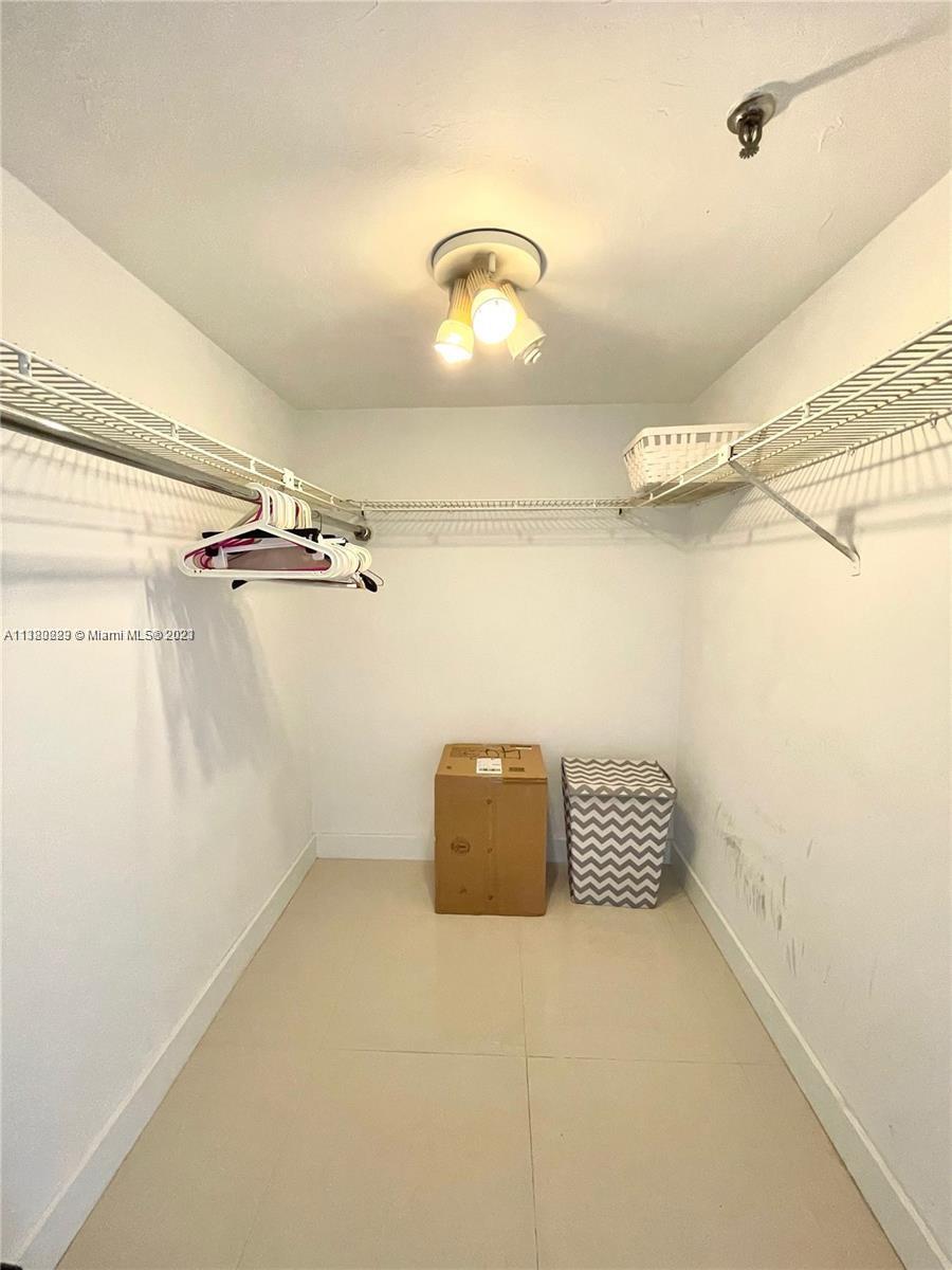 VENETIA CONDO - Residential Lease