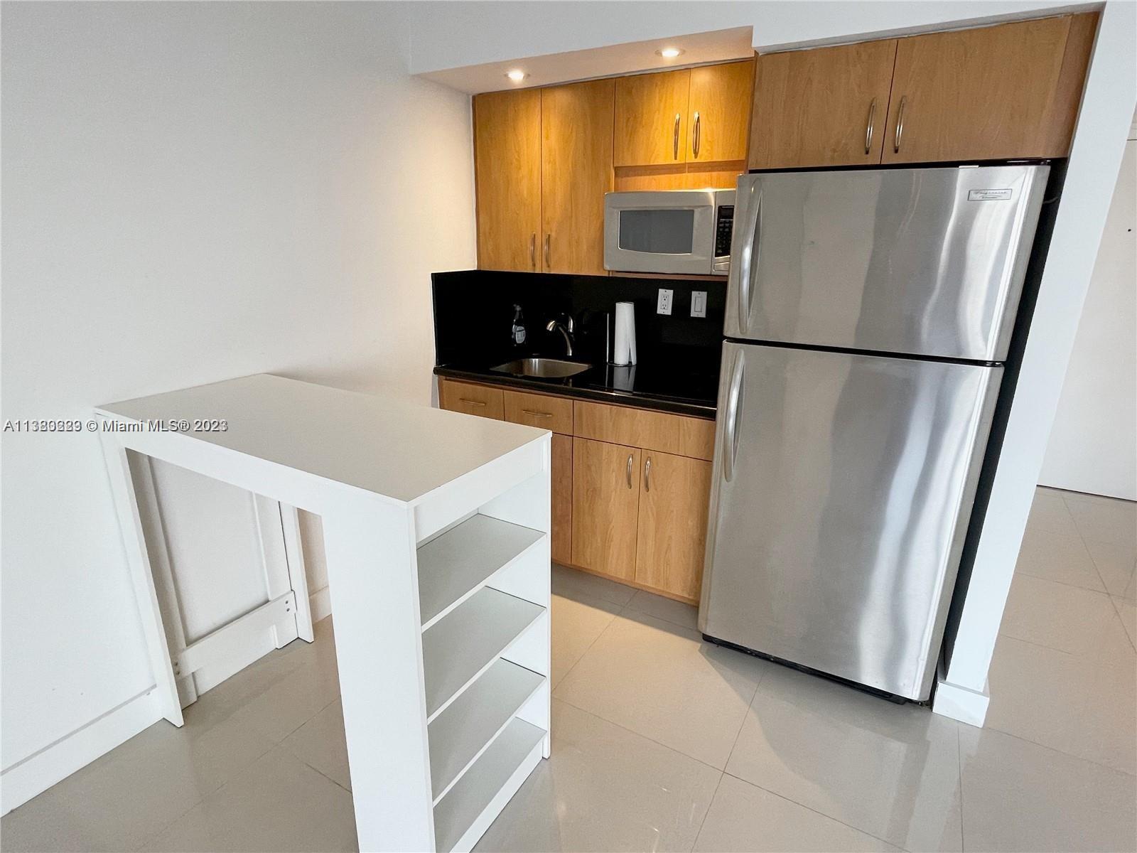 VENETIA CONDO - Residential Lease