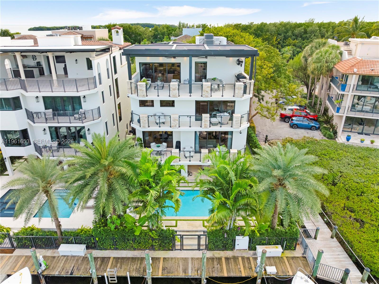 PARADISE POINT 1ST AMENDM - Residential