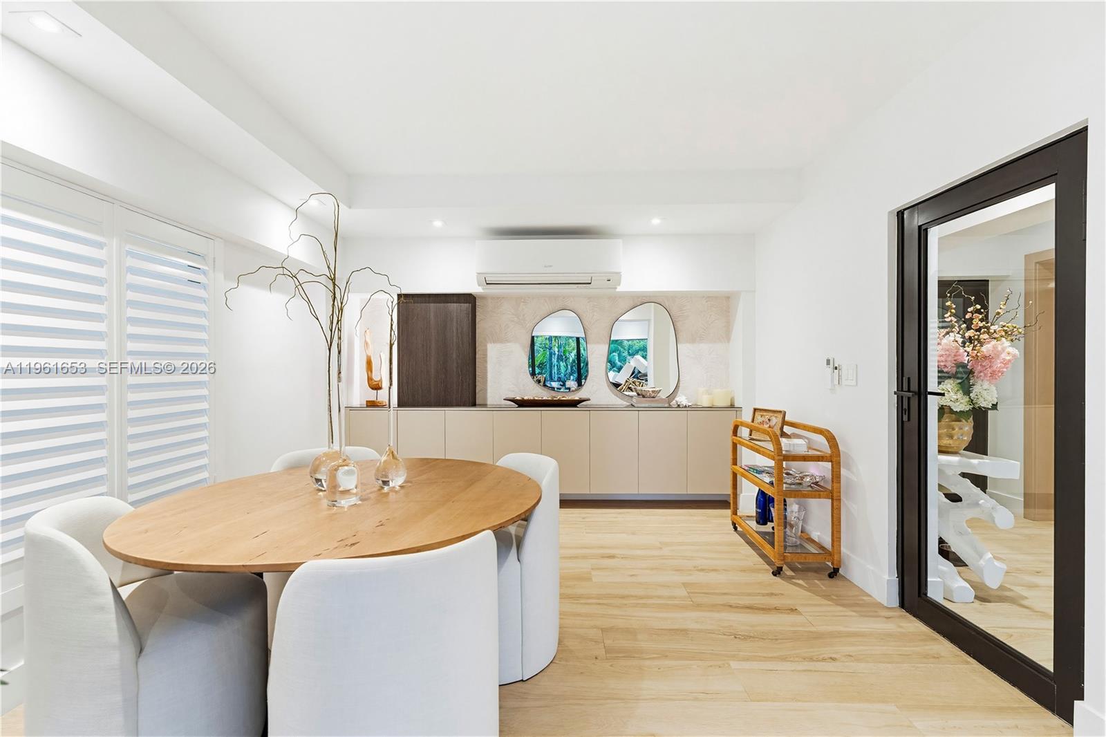 PARADISE POINT 1ST AMENDM - Residential