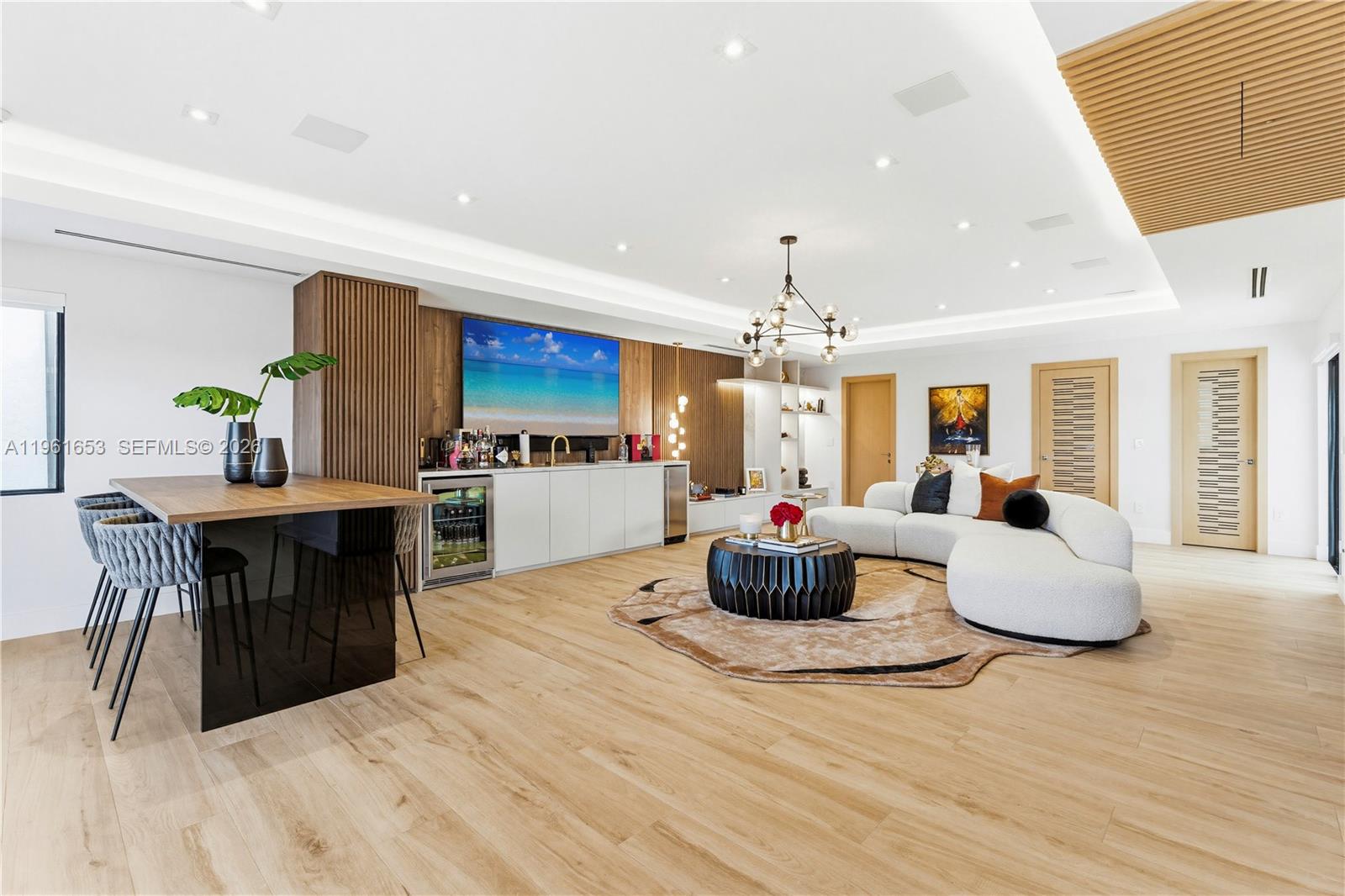 PARADISE POINT 1ST AMENDM - Residential