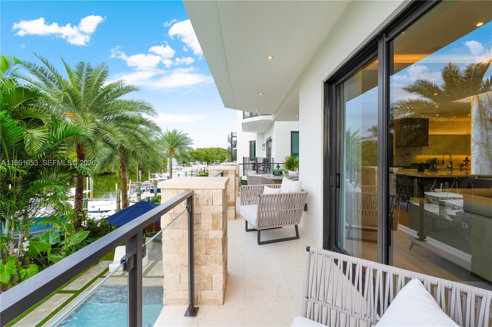 PARADISE POINT 1ST AMENDM - Residential