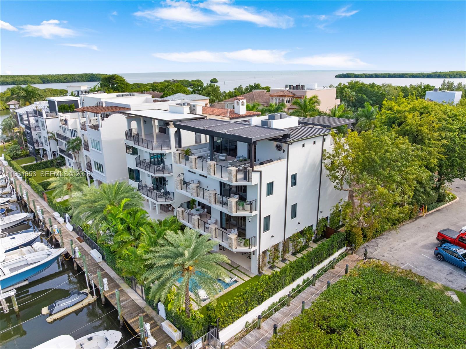 PARADISE POINT 1ST AMENDM - Residential