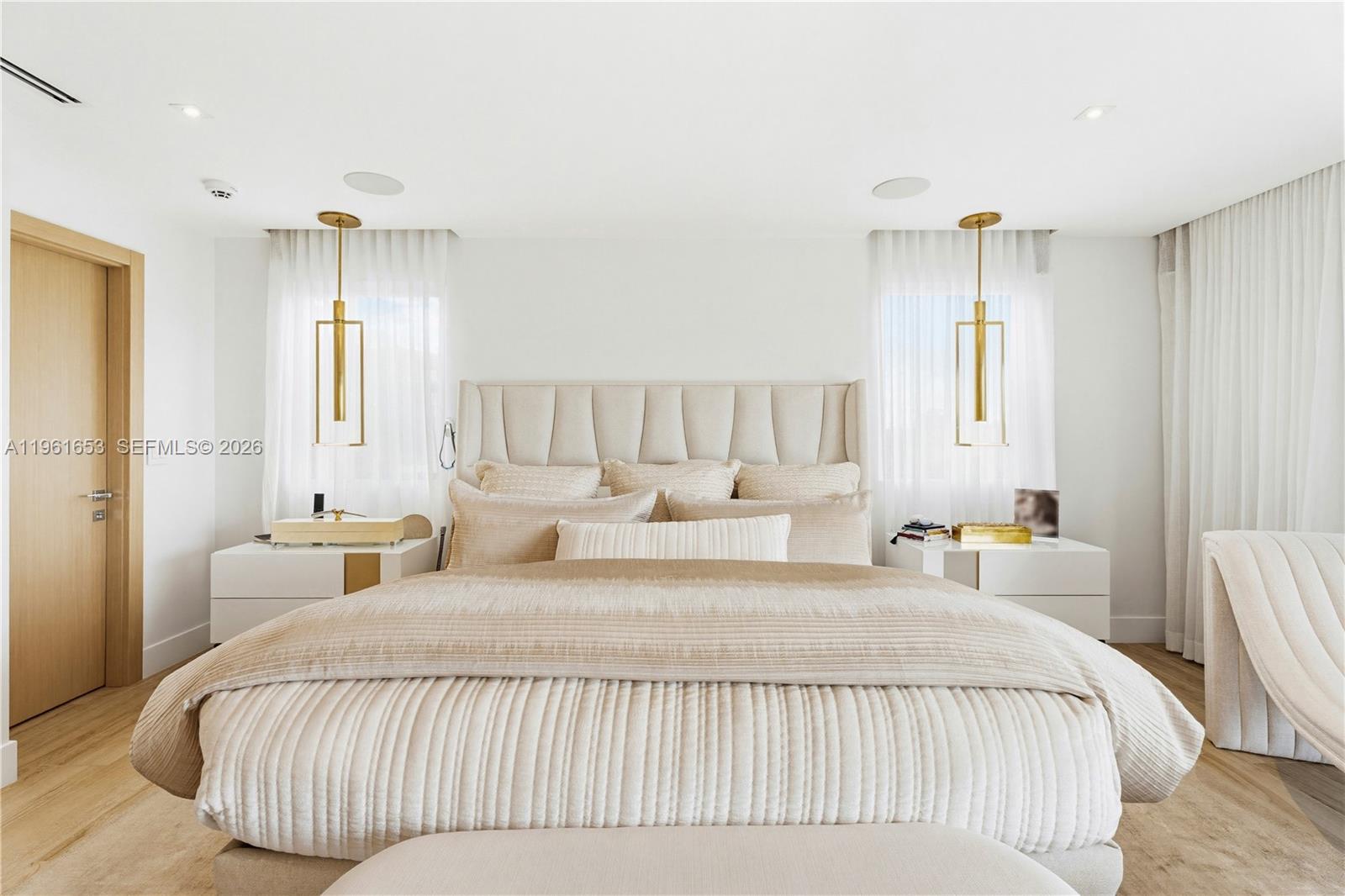 PARADISE POINT 1ST AMENDM - Residential