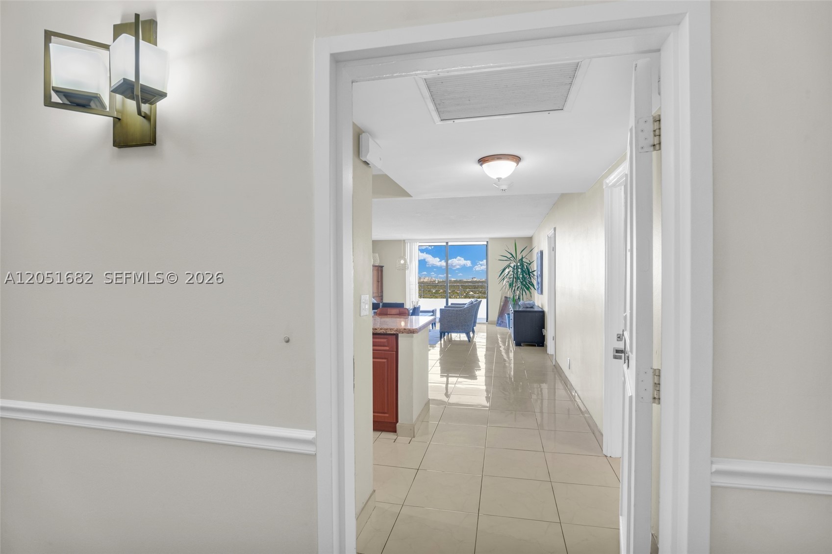 2500 Parkview Dr 2411