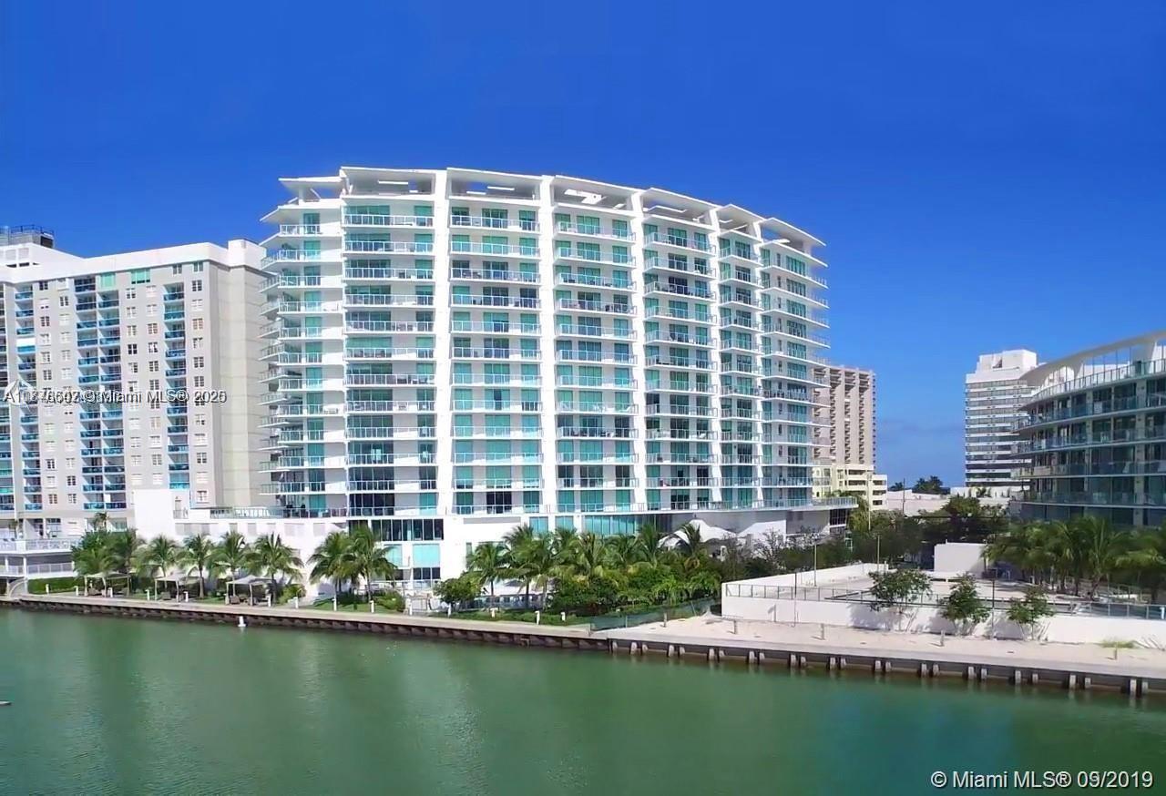 Magnificent views of the Bay, Intracoastal and Downtown Miami. Swimming Pool and Spa; State-of-the-Art fitness center; Elegant Lobby, Valet parking, Private balconies with glass railings, Floor to ceiling windows with glass sliding doors, Imported Italian verse cabinetry with floor to ceiling glass doors windows and stainless-steel hardware. Stainless steel appliances, Walk-in closets, European marble bath floors, showers, spa and tub and Satin nickel features. ***YEAR LEASE ONLY, AVAILABLE OCTOBER 15/2025***