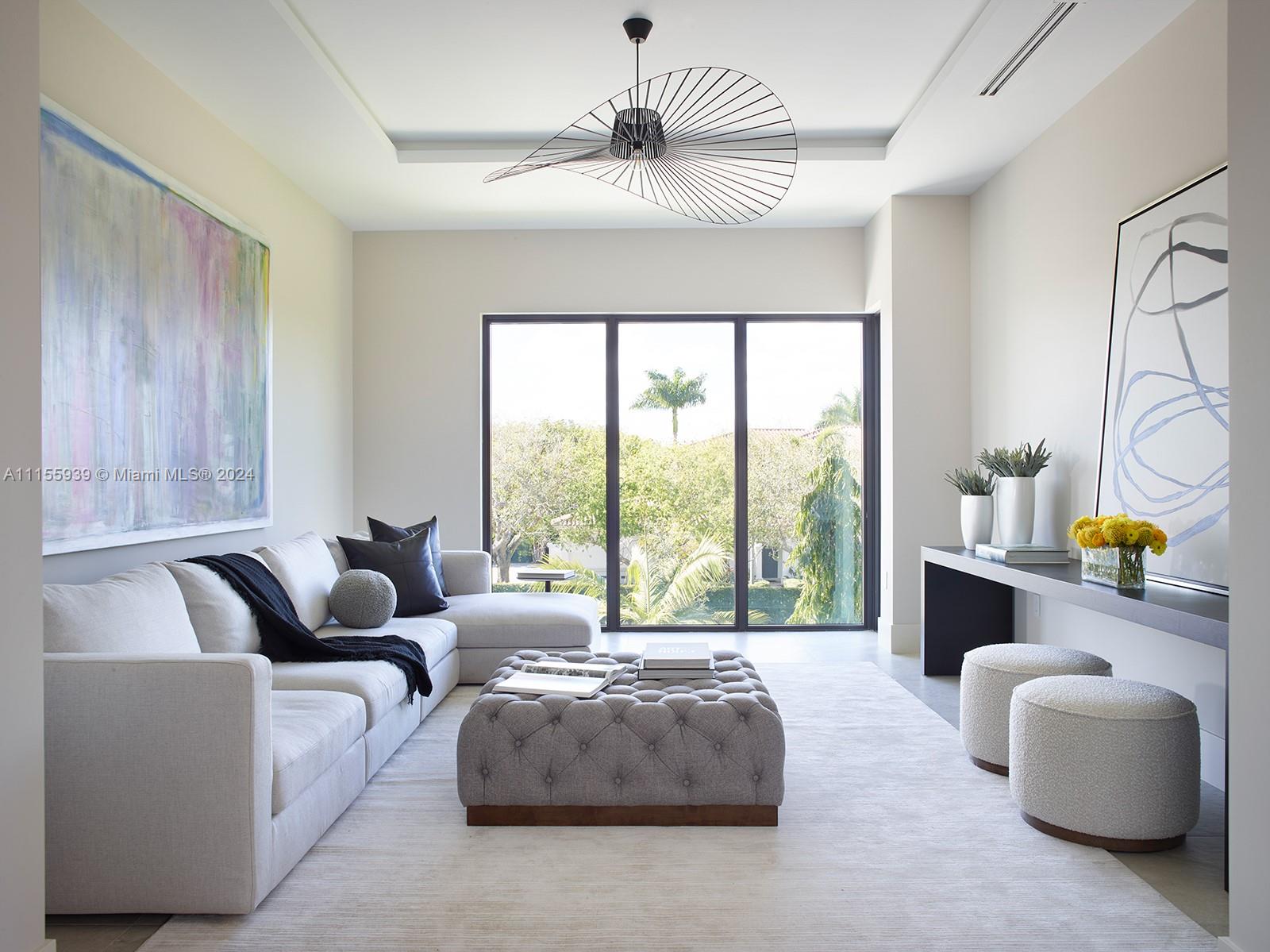 TOWN & RANCH ESTS - Residential