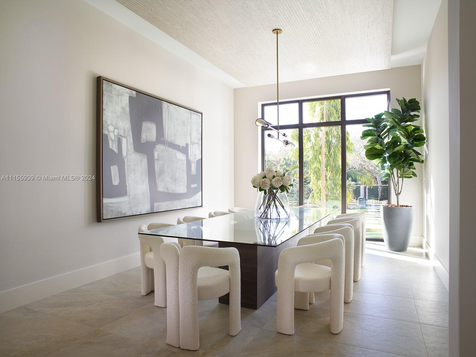 TOWN & RANCH ESTS - Residential