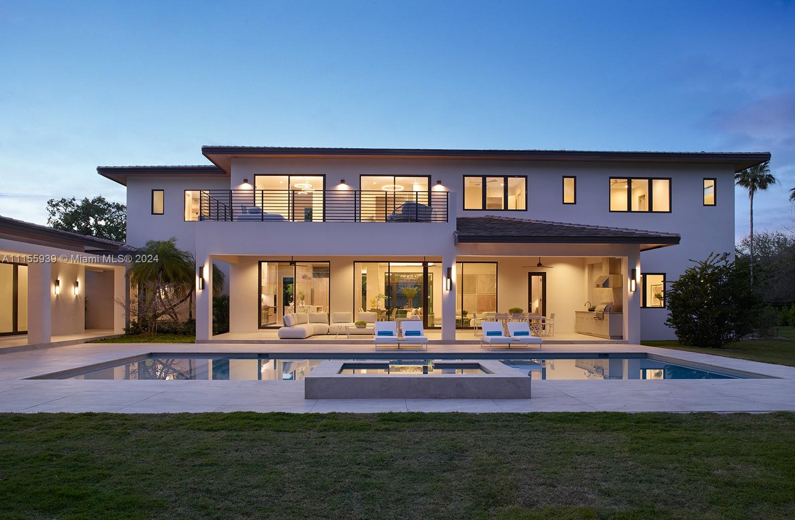 TOWN & RANCH ESTS - Residential