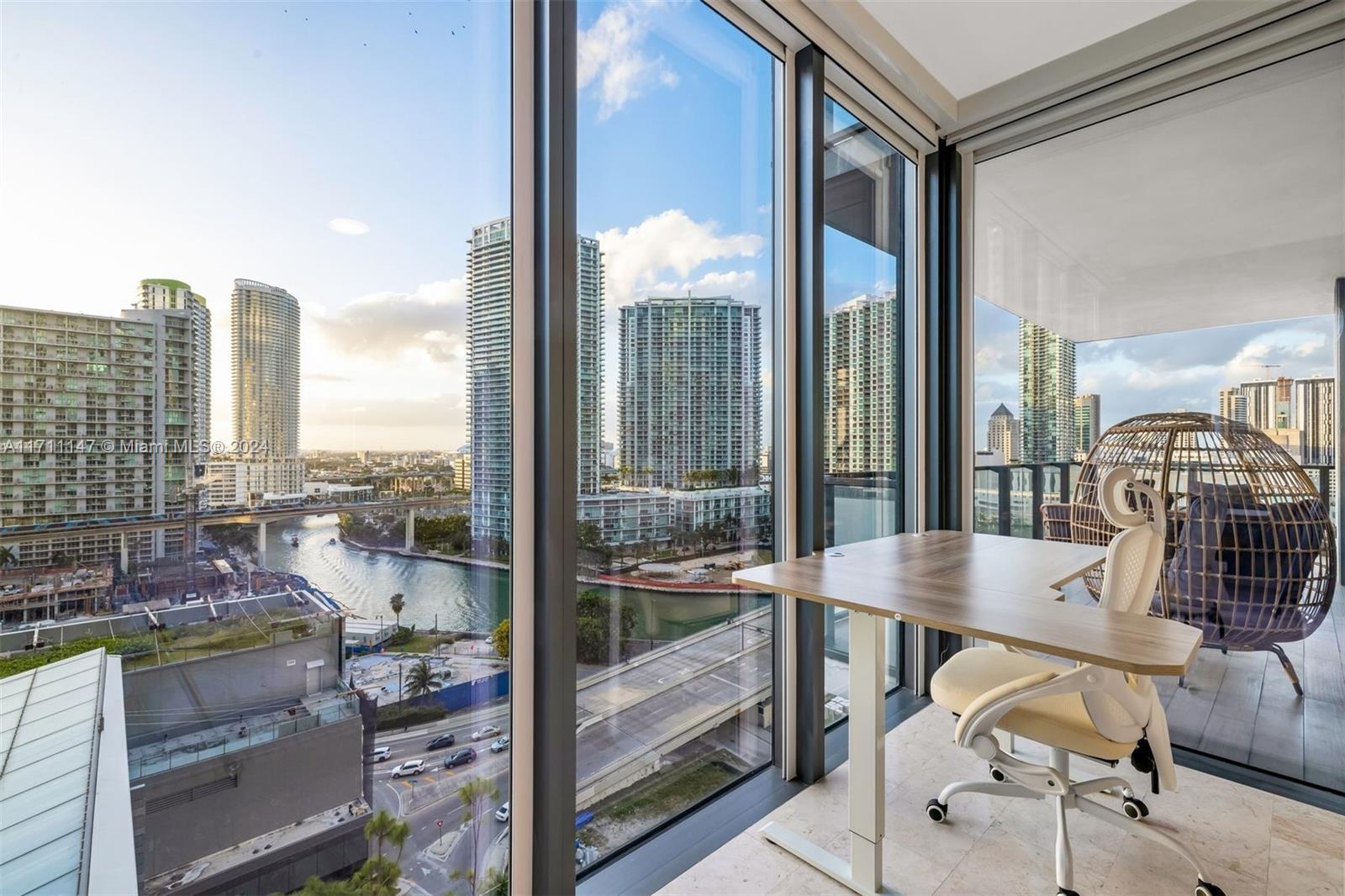 REACH CONDO - Residential