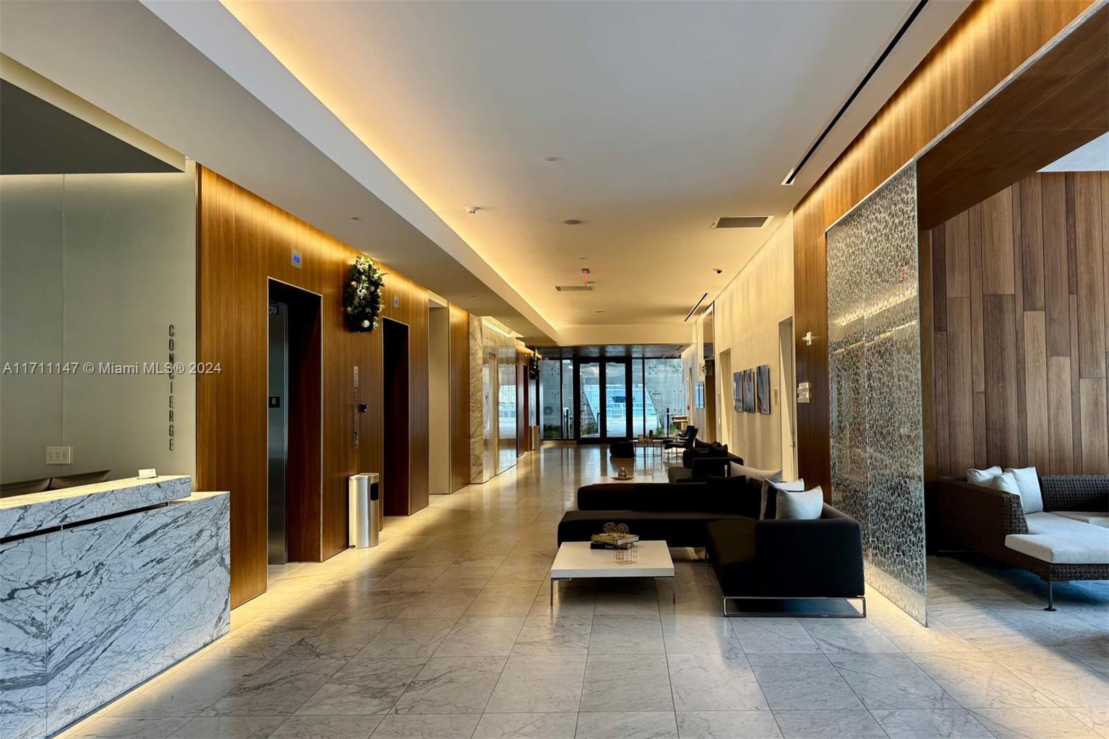 REACH CONDO - Residential