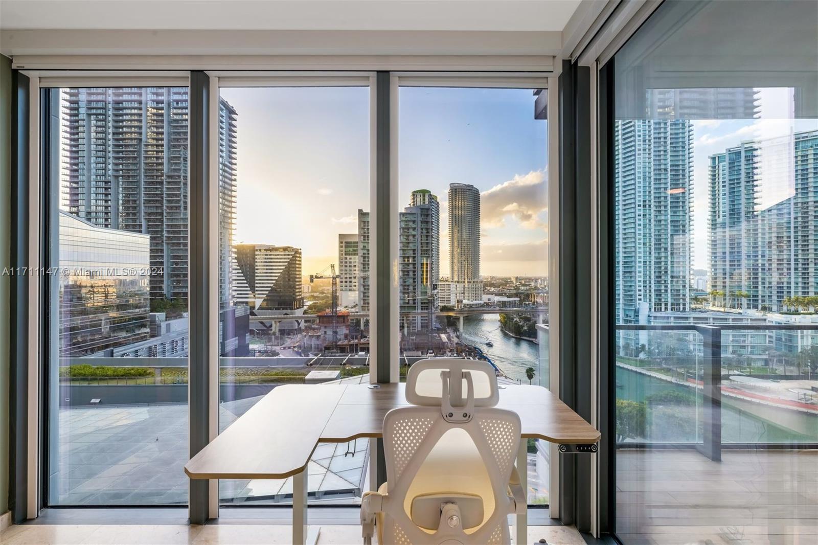 REACH CONDO - Residential